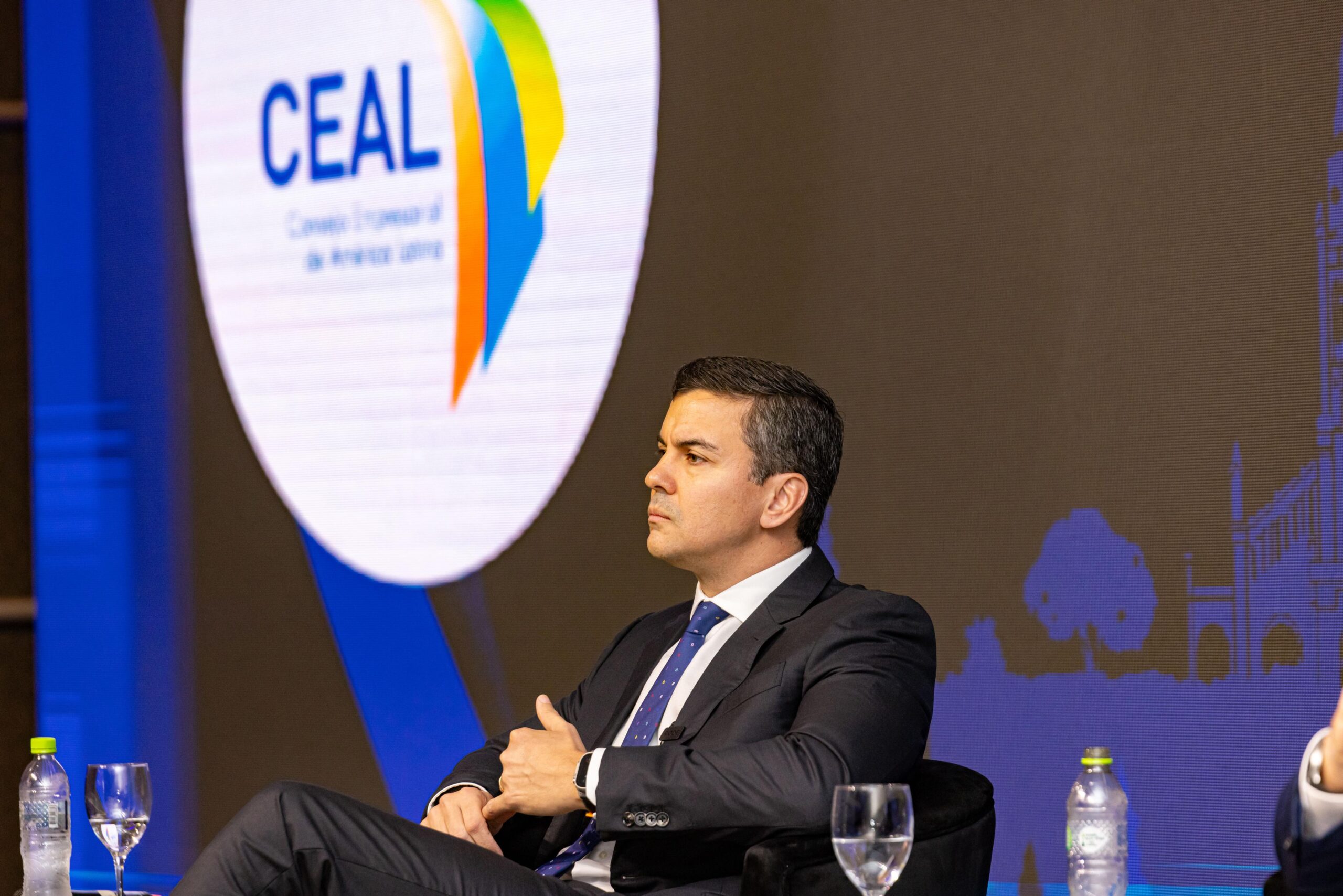 Peña encabeza apertura de asamblea regional de empresarios