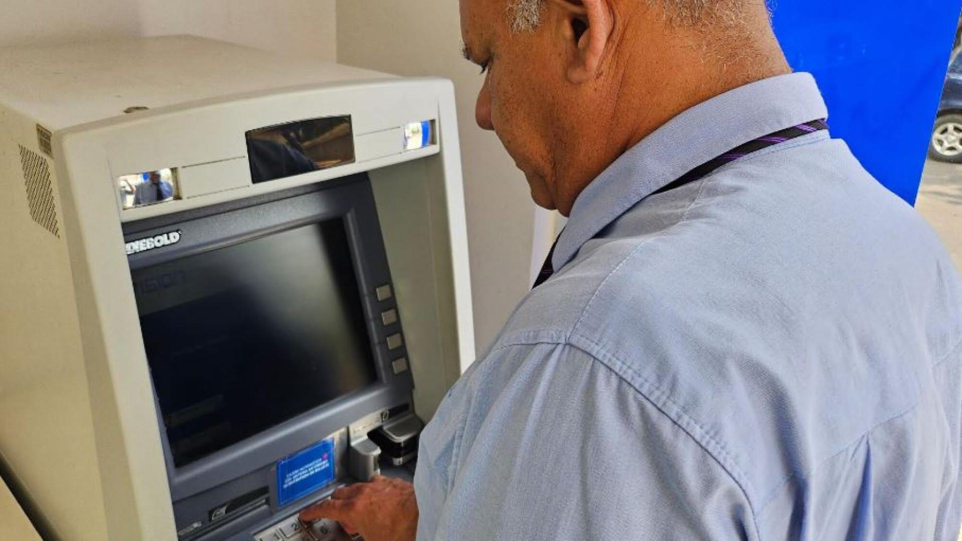 Autorizan adelanto de aguinaldo para jubilados del IPS