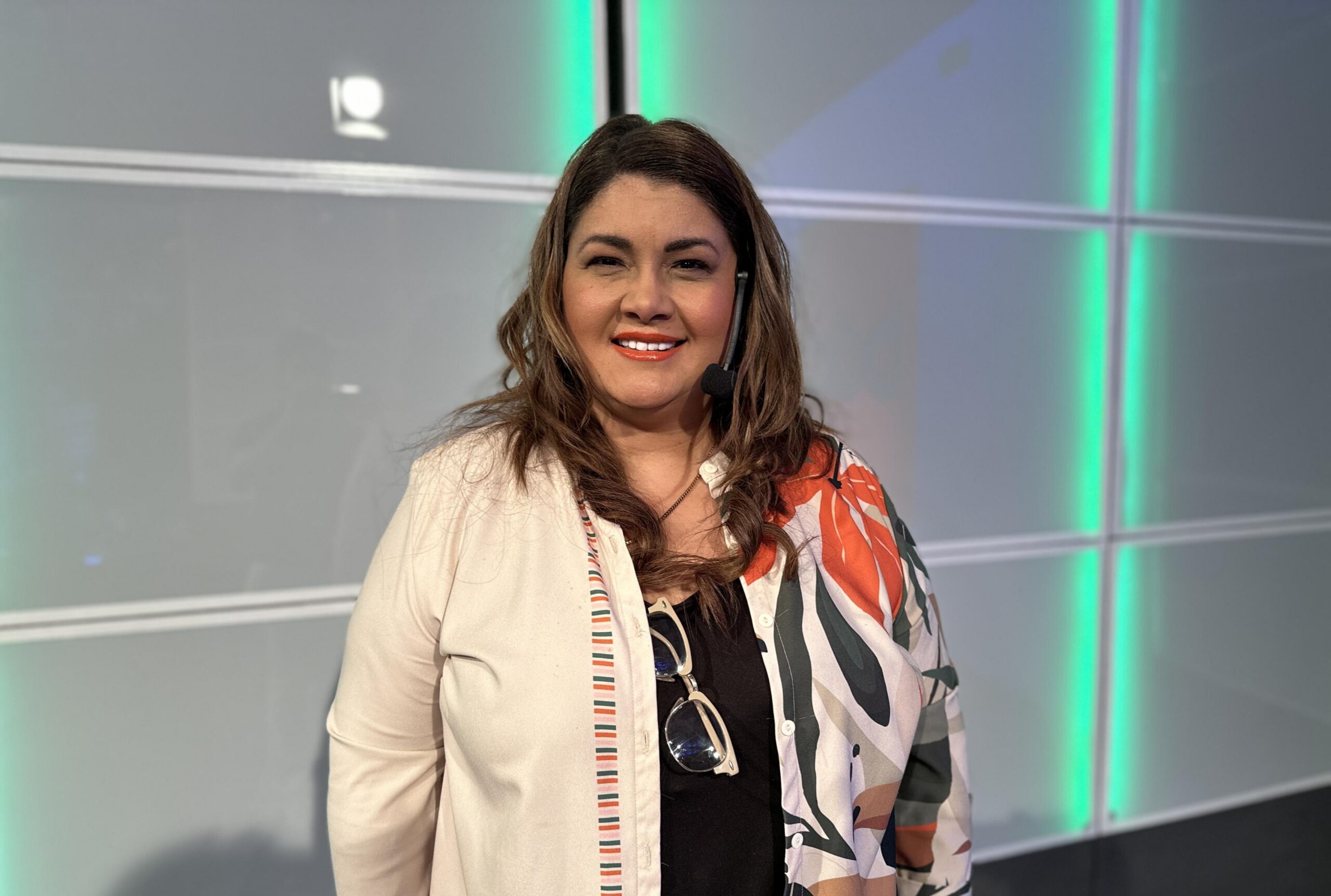 “Generación de padres débiles” fortalecen a la violencia, según Karina Hugo