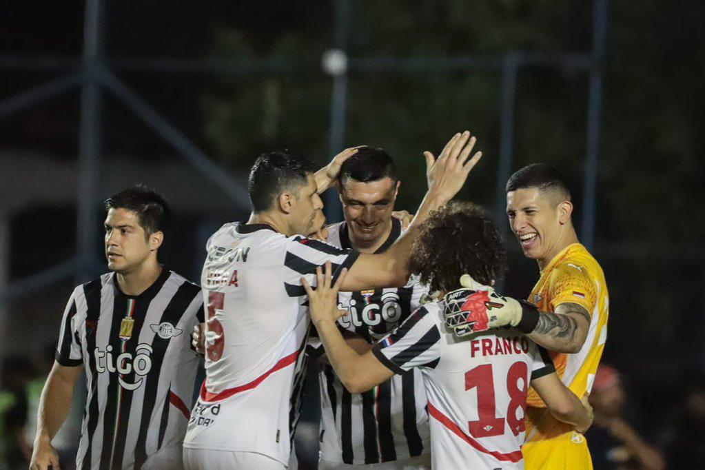 El “Gumarelo” eliminó en penales al “Danzarín”