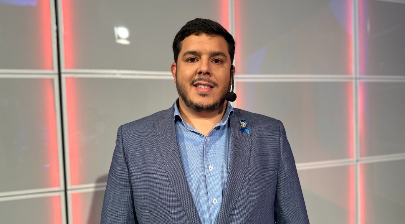 UNA lanza nueva cédula universitaria digital