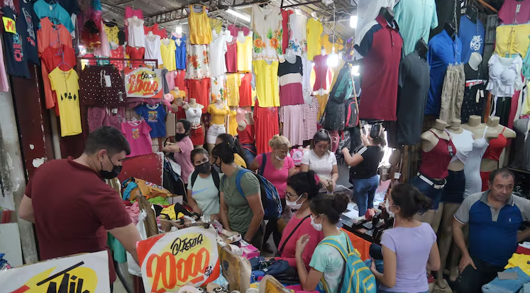 Municipalidad de Asunción lanza operativo «Año Paha» para garantizar seguridad en el Mercado 4