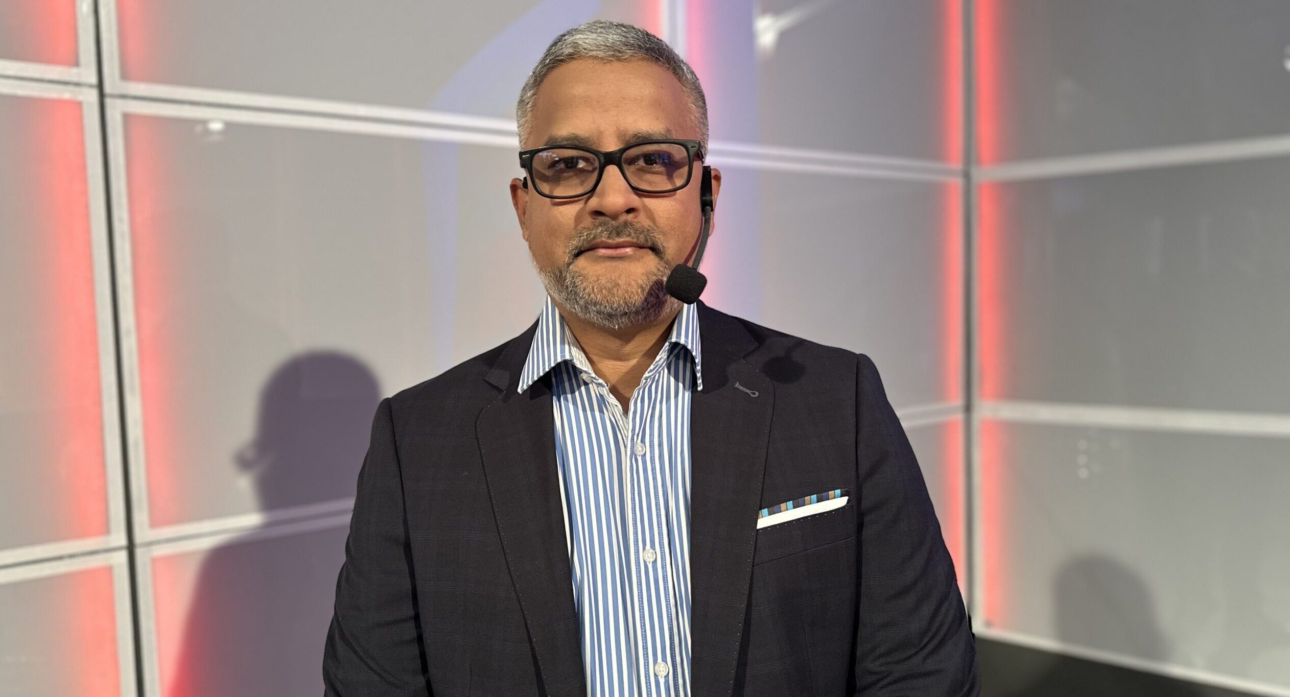 Cancillería cancela visa a diplomático chino