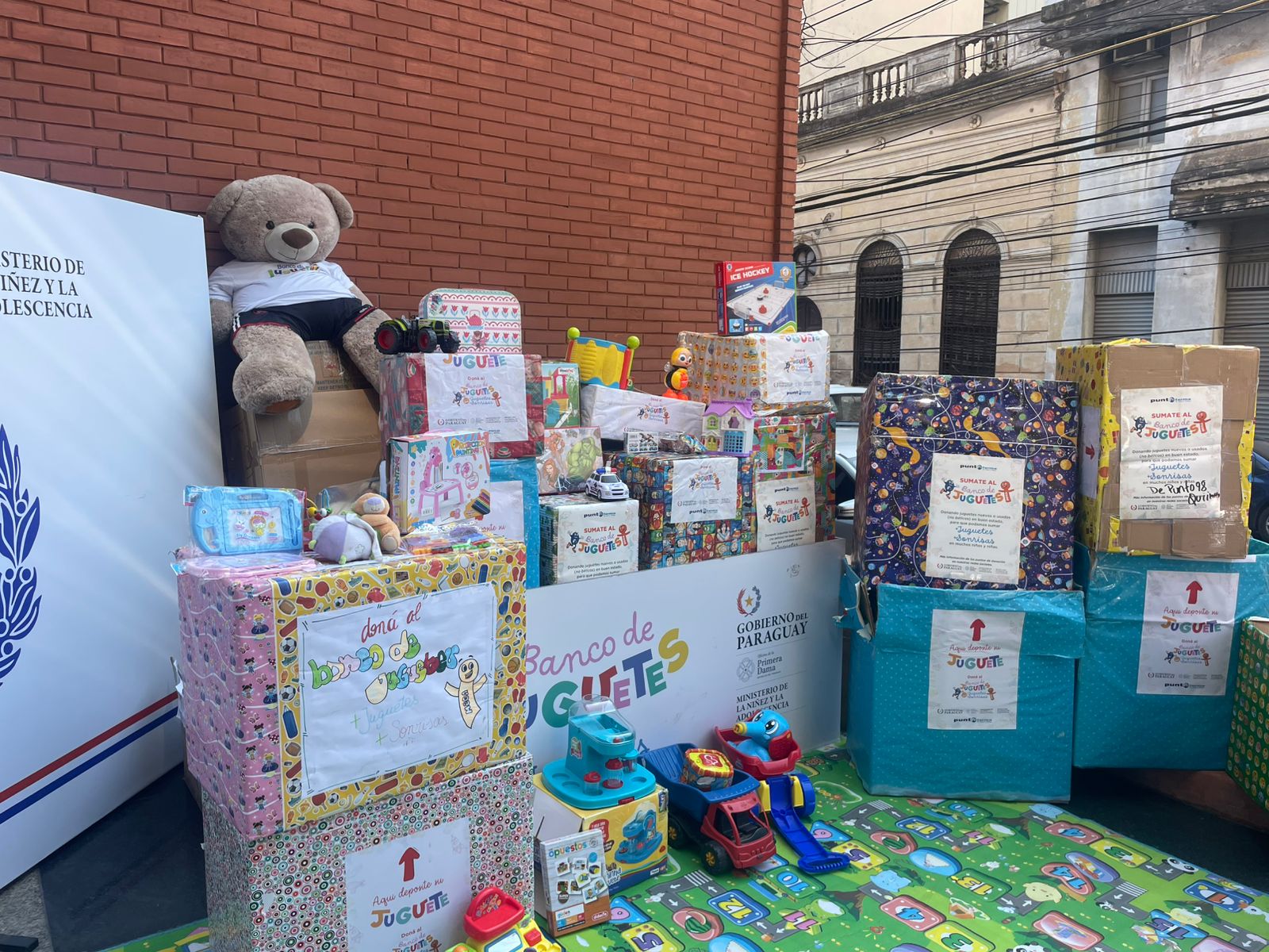 Más de 3.000 juguetes recolectados en campaña del Banco de Juguetes