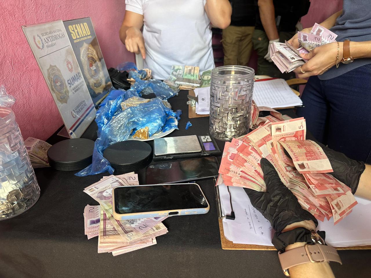 Senad desmantela puntos de venta de drogas en Ypané