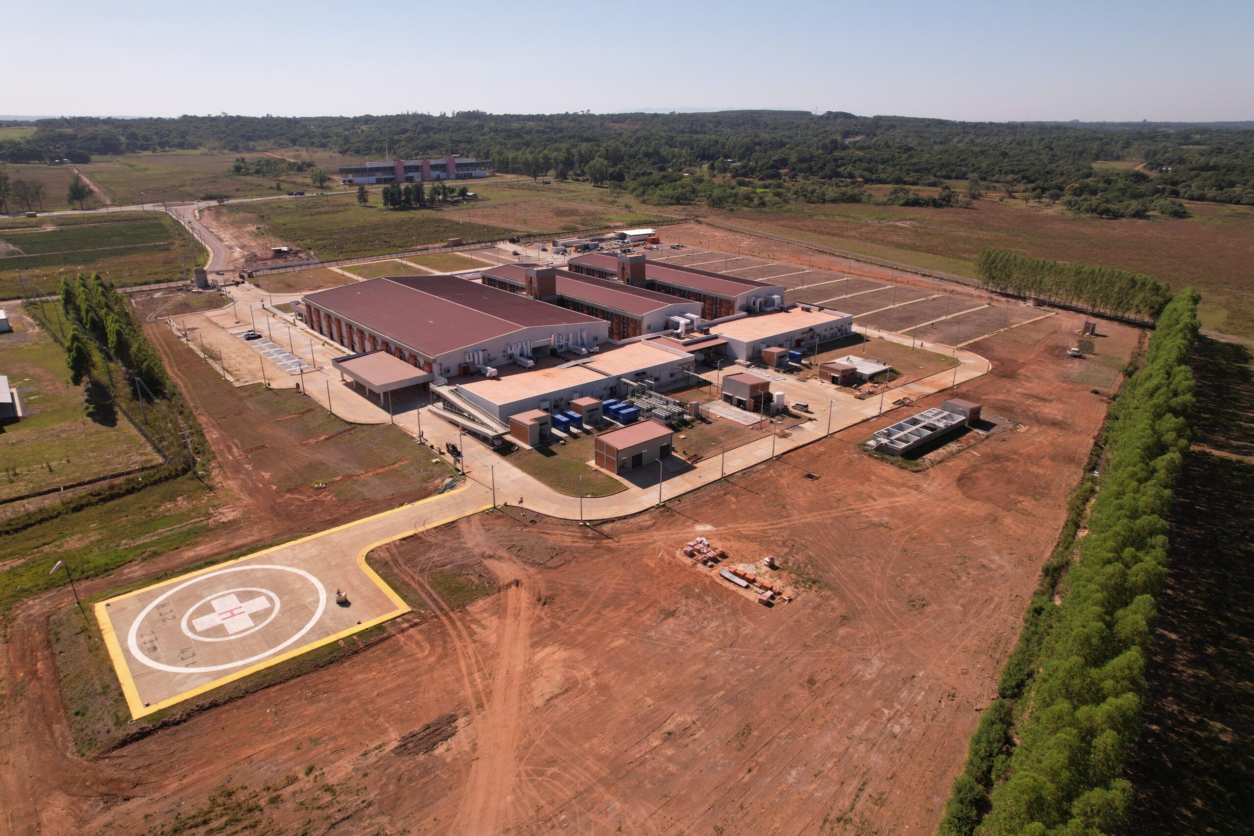 Hospital de Coronel Oviedo moderniza la salud en el interior del país
