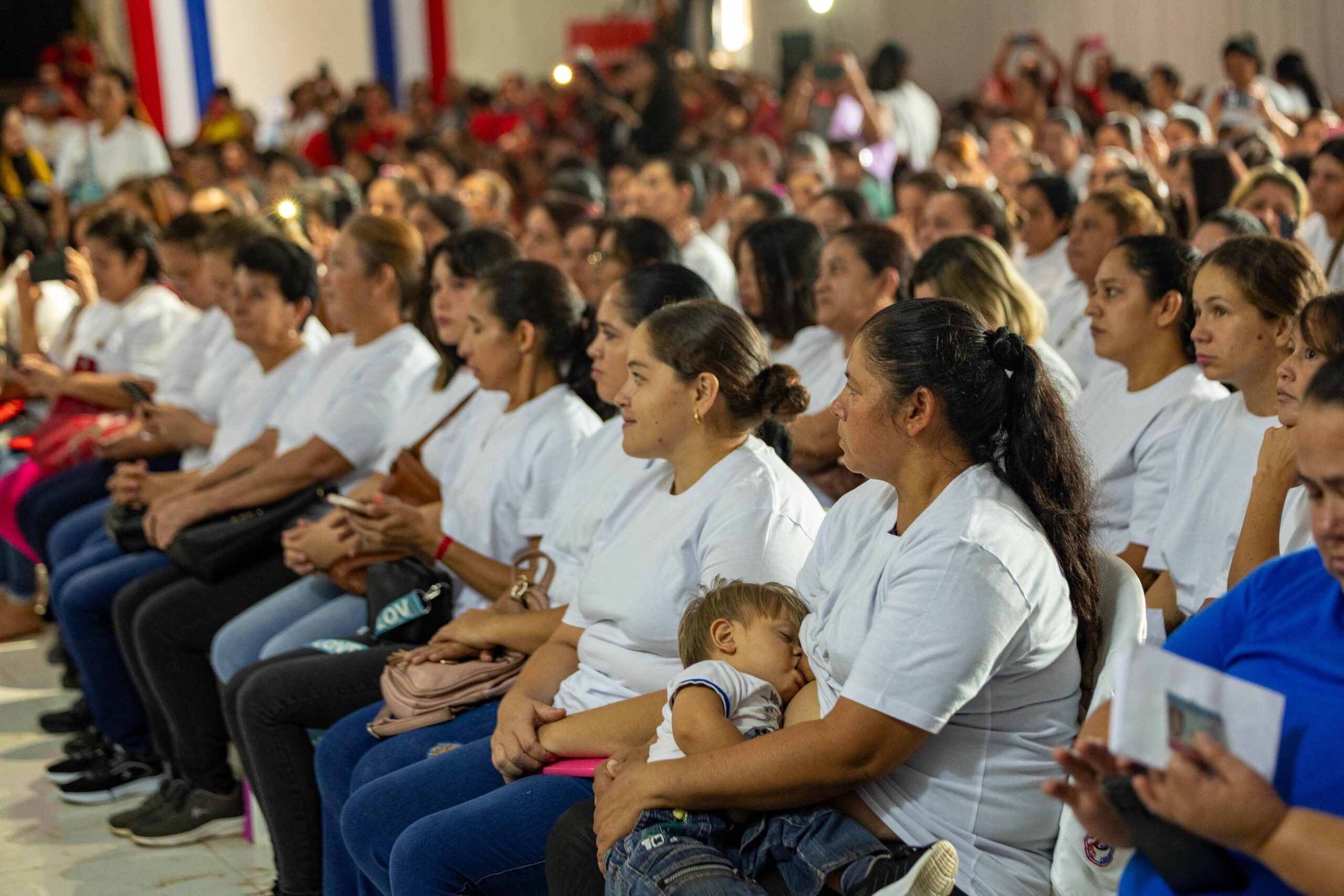 Hambre Cero: entregaron mil tarjetas de cobro a cocineras en Caacupé