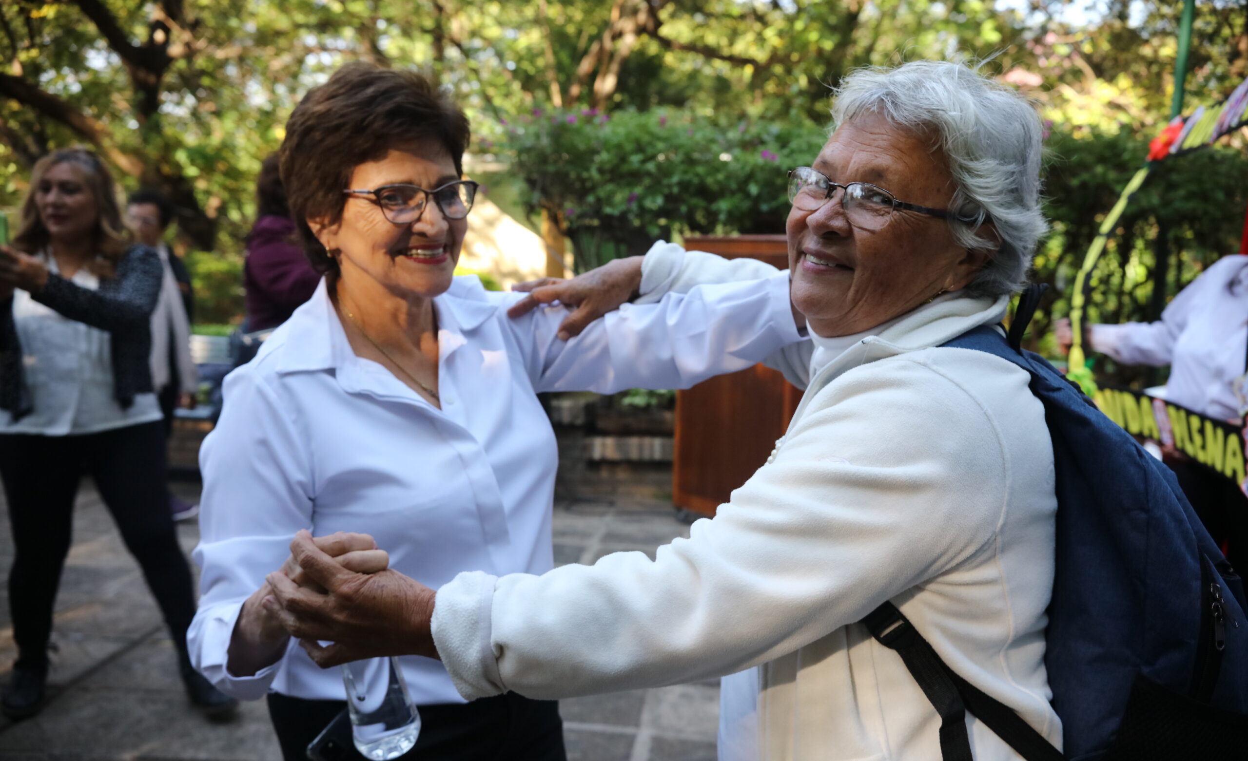 ueno bank rindió homenaje a los adultos mayores con una jornada de inclusión y tecnología