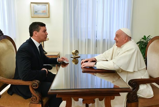 “Cuando asumí, fui a rendirle homenaje en vida al papa”