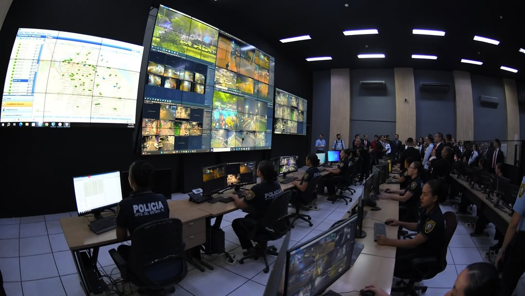 Nuevos vehículos y tecnología refuerzan el equipamiento de la Policía Nacional