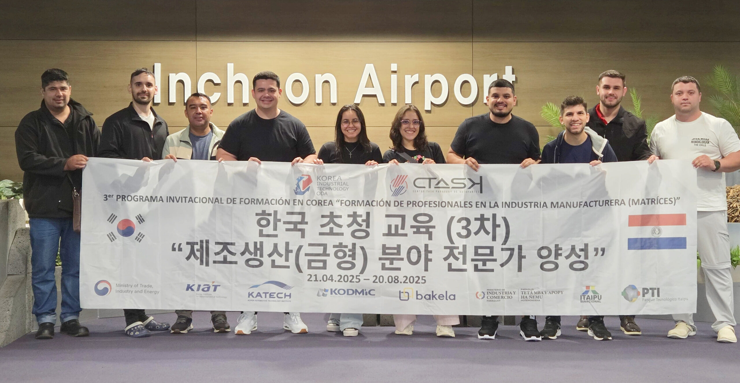 Técnicos paraguayos se especializan en tecnologías de electromovilidad en Corea del Sur