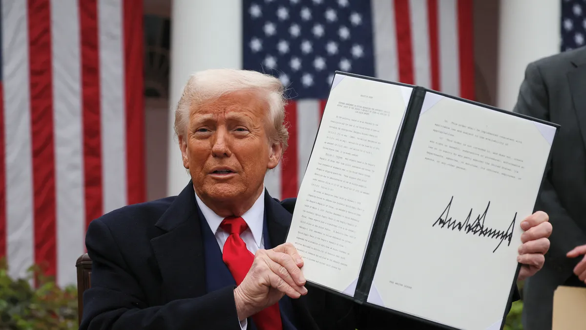 EE.UU. da marcha atrás: Estos famosos productos tecnológicos quedan fuera del arancel del 125%