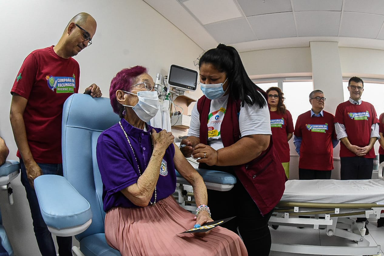 Vacunas de invierno: Salud insta a protegerse contra virus respiratorios