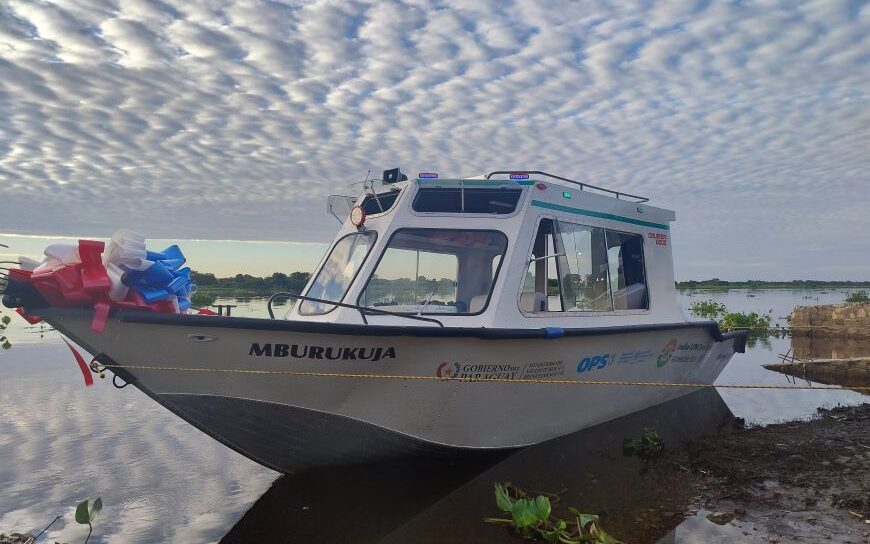Salud Pública incorpora lancha ambulancia para fortalecer atención en el Chaco