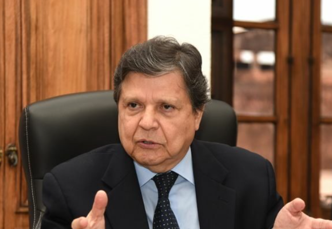 “El que manda no es el Partido Colorado, es una oligarquía comisionista y financiera”