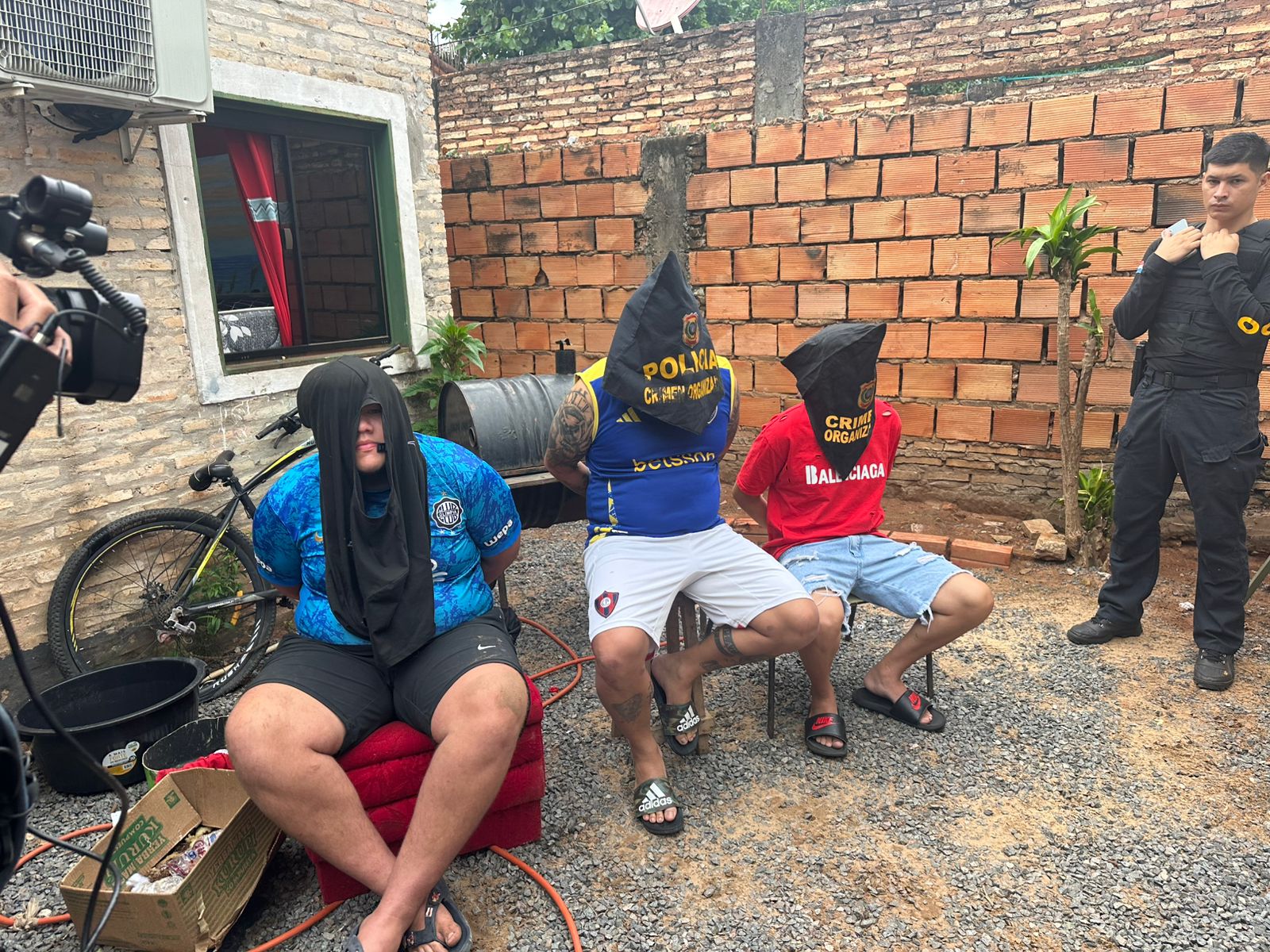 Detienen a tres presuntos miembros del Clan Rotela