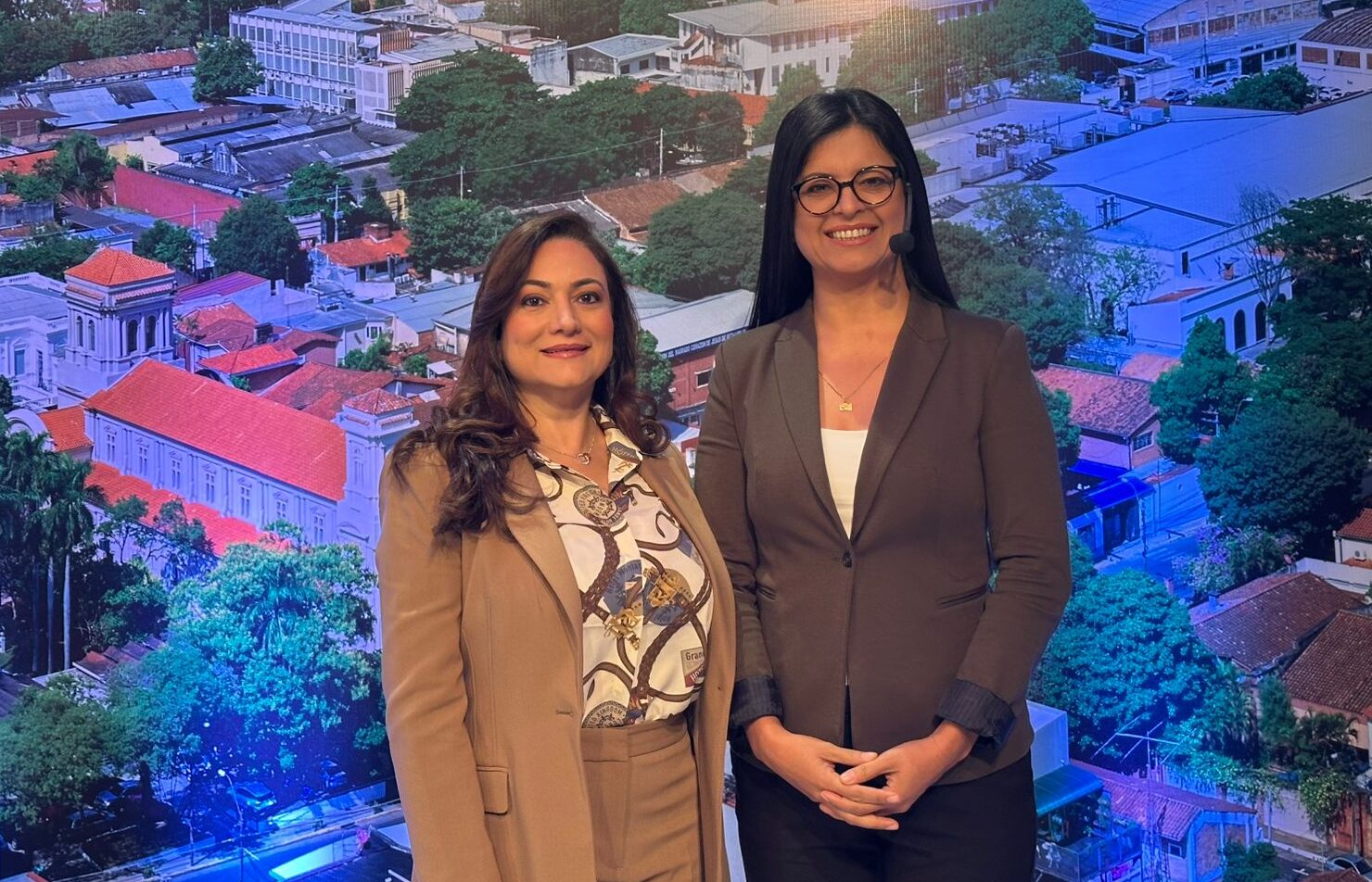 Paraguayas en el poder: Historias reales que inspiran a liderar el presente y transformar el futuro