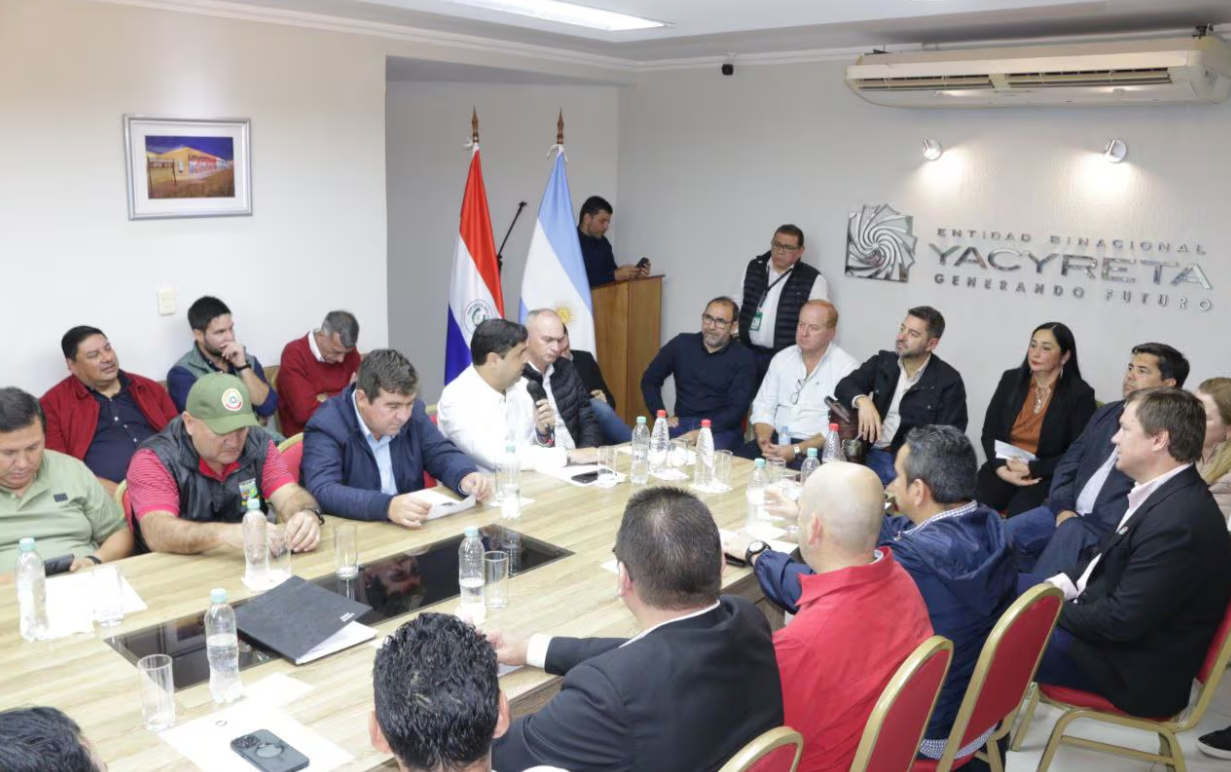 Gobierno presenta Plan 1.000 a intendentes del departamento de Itapúa