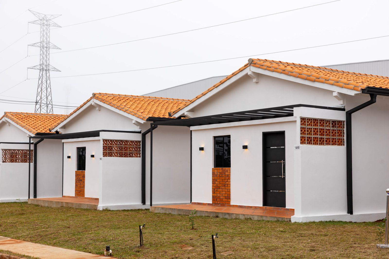 Gobierno entrega 38 viviendas del programa Che Róga Porã 2.0