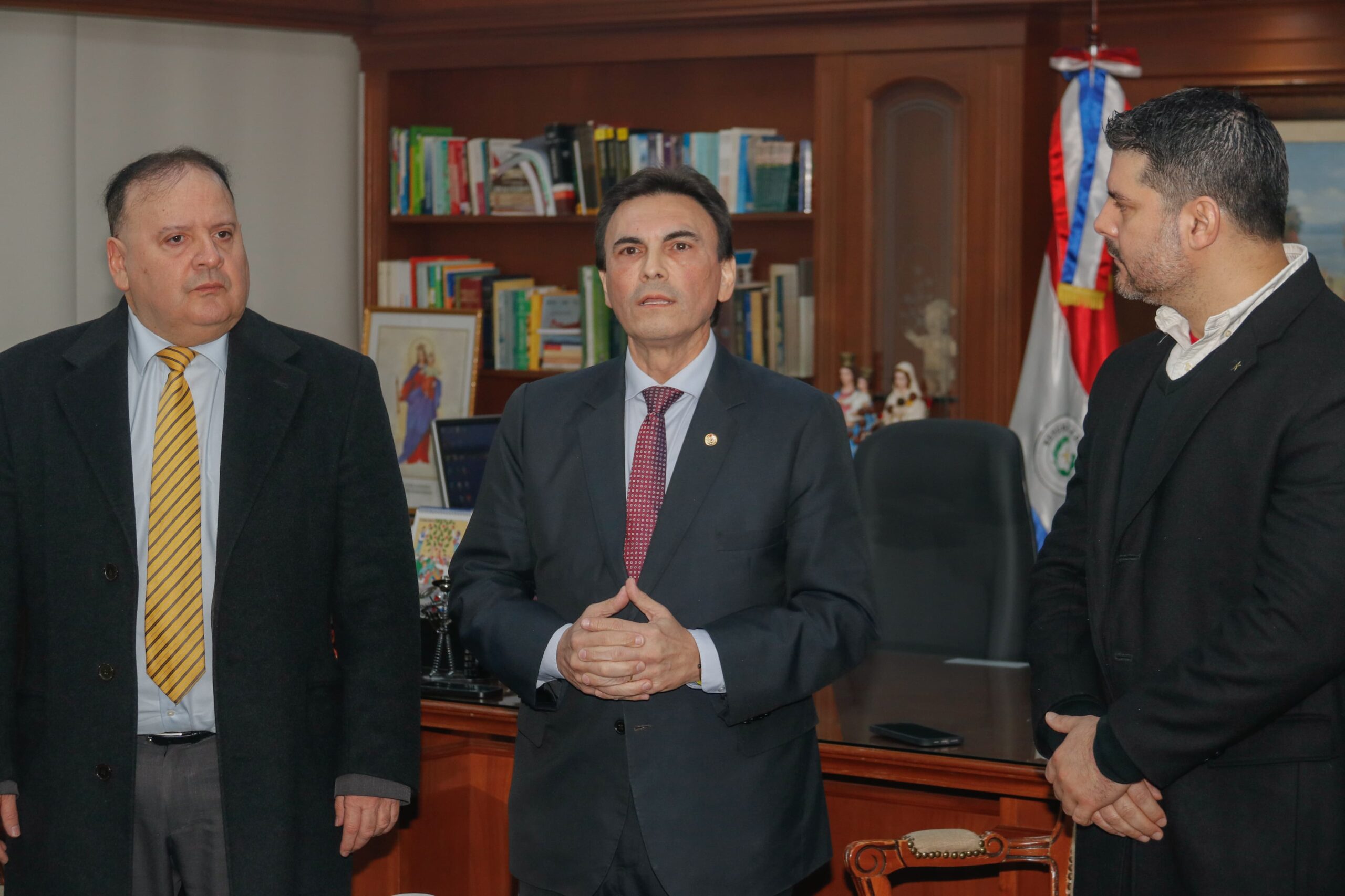 Equipo interventor se instala en la Municipalidad de Asunción