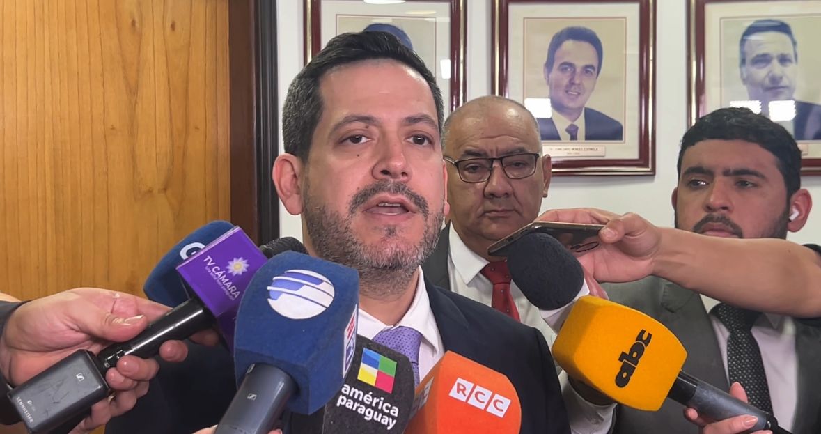 “El transporte público tiene que cambiar, no es digno lo que viven los paraguayos”