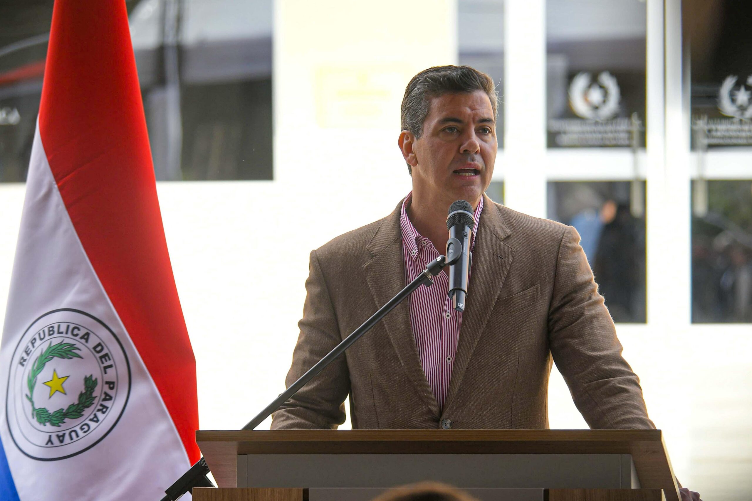 Presidente celebra vuelo internacional en Encarnación: “Es solo el comienzo”