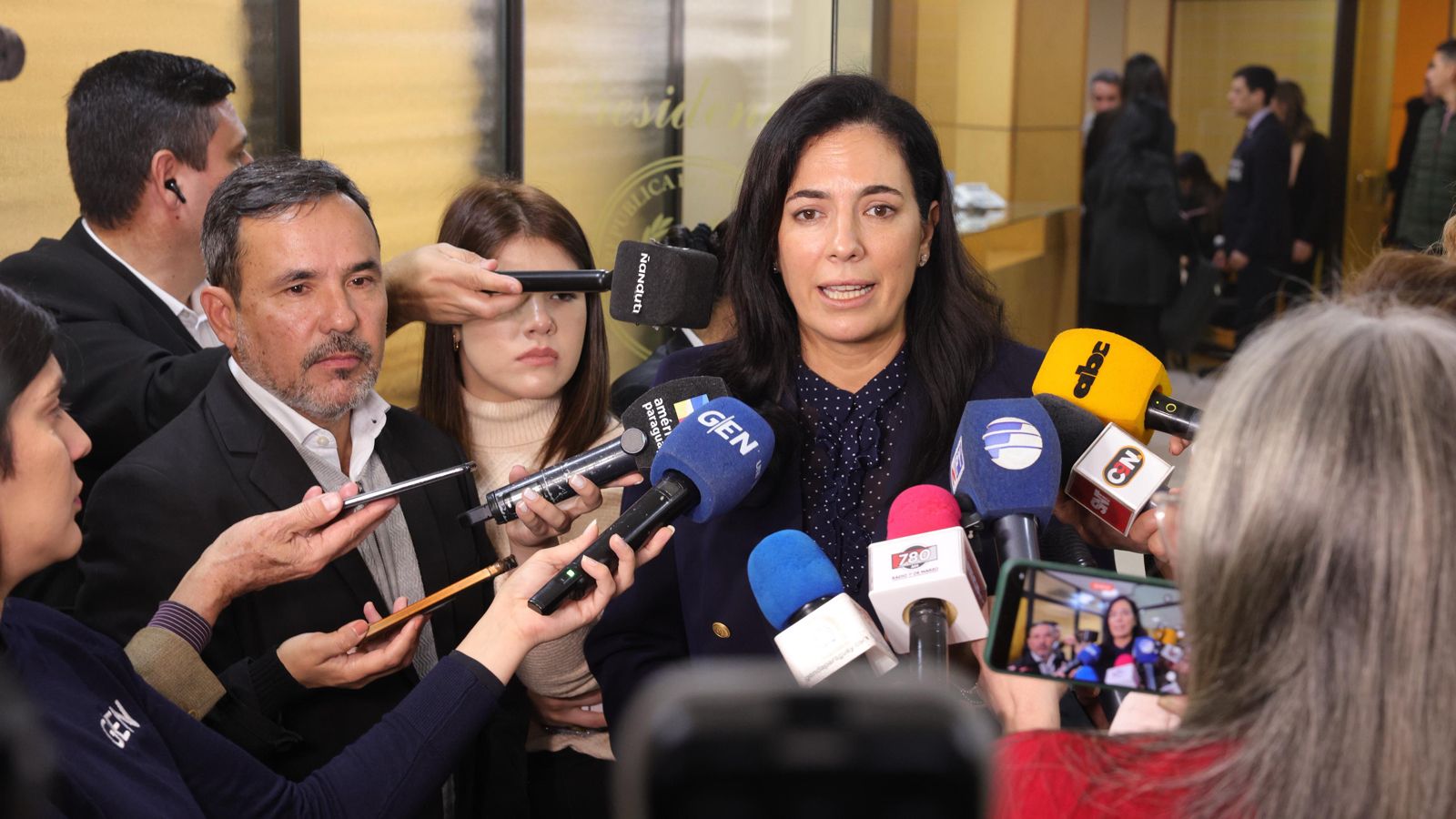 Gobierno impulsa reforma integral del transporte público del área metropolitana