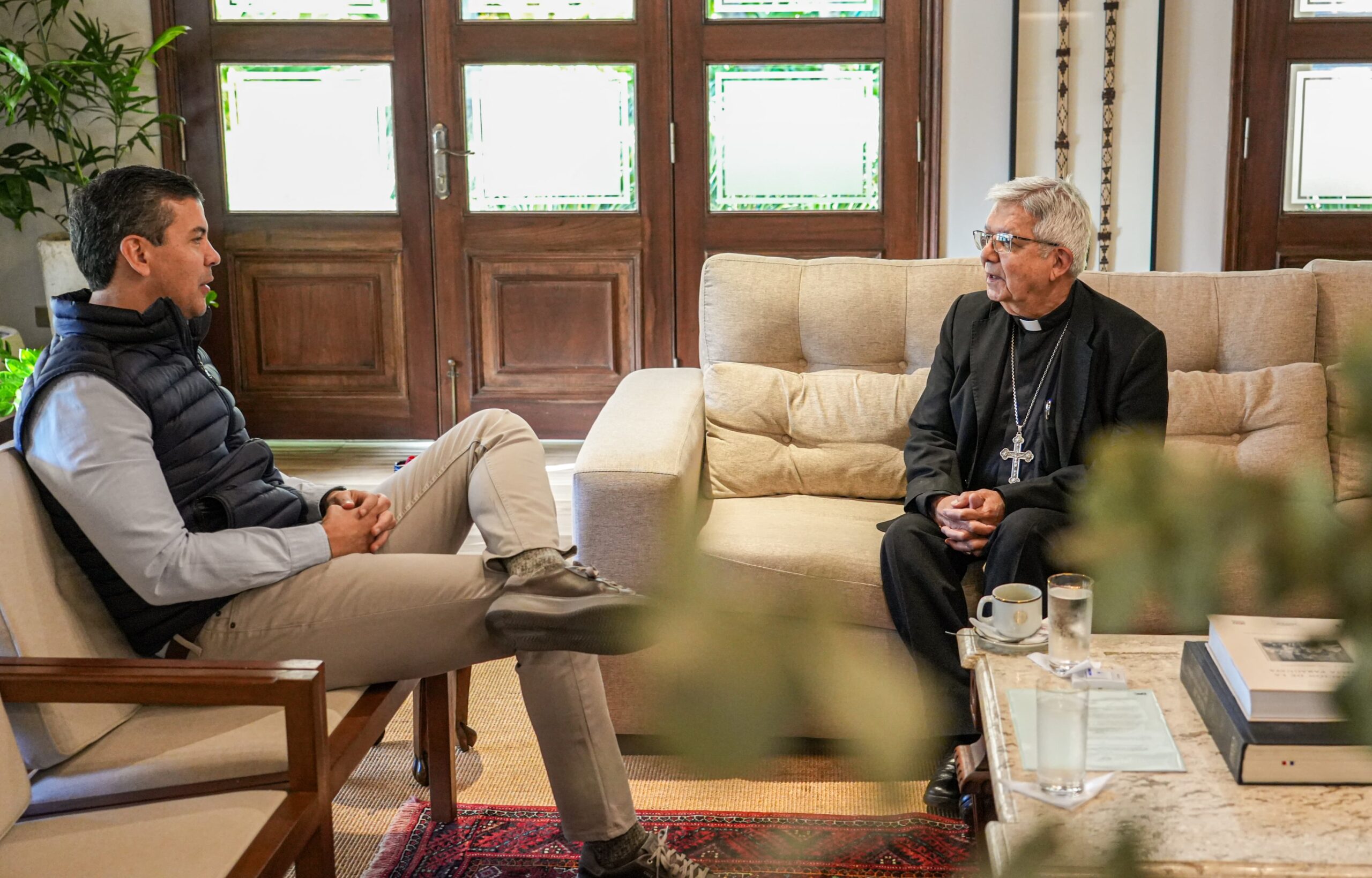 Gobierno e Iglesia frente a los retos actuales y futuros del país