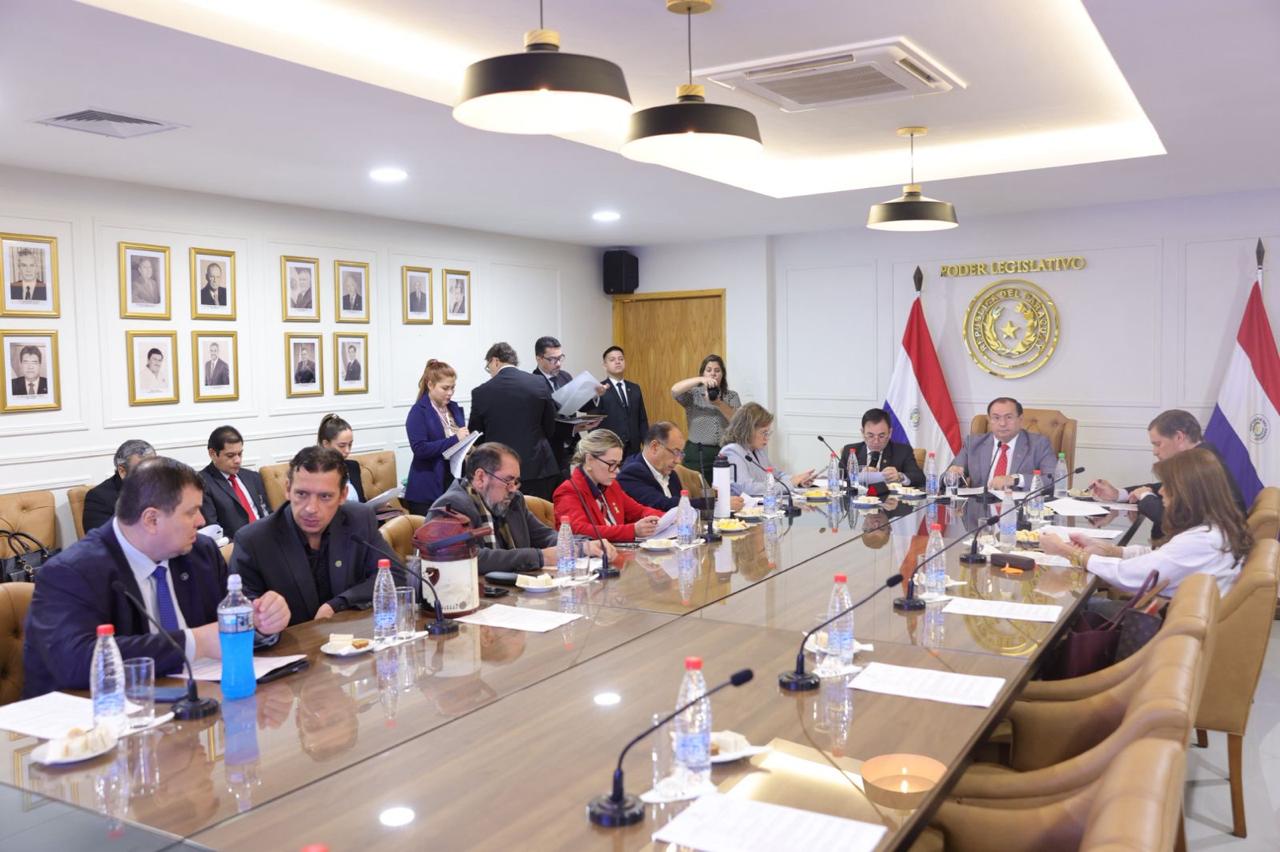 Honor Colorado sostiene postura previa sobre pérdida de investidura