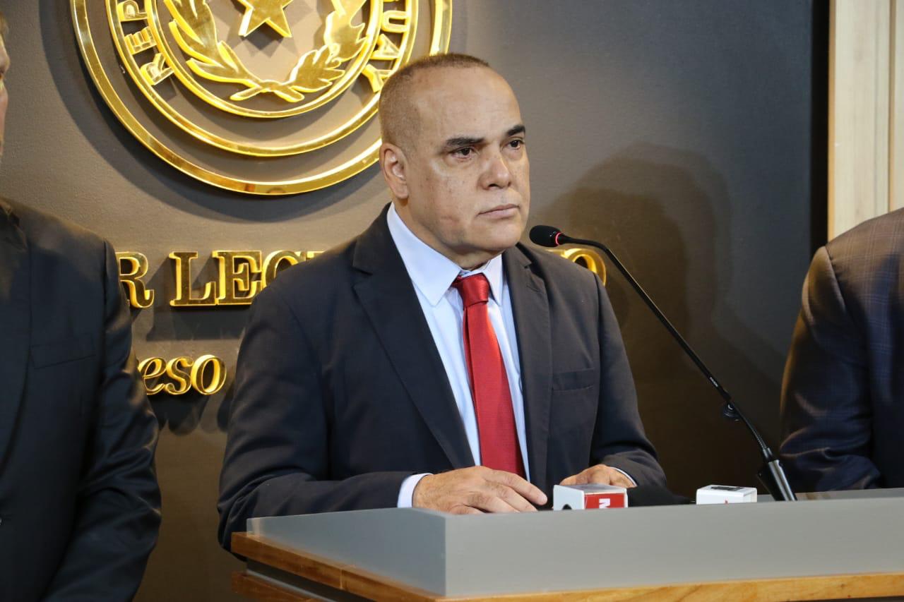 Senado posterga para el martes el proyecto del transporte