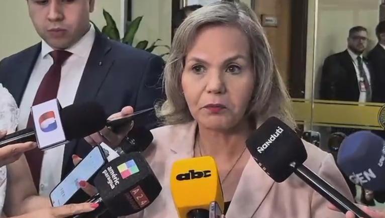 Lilian Samaniego exige a Peña dar explicaciones “urgentes” sobre denuncias