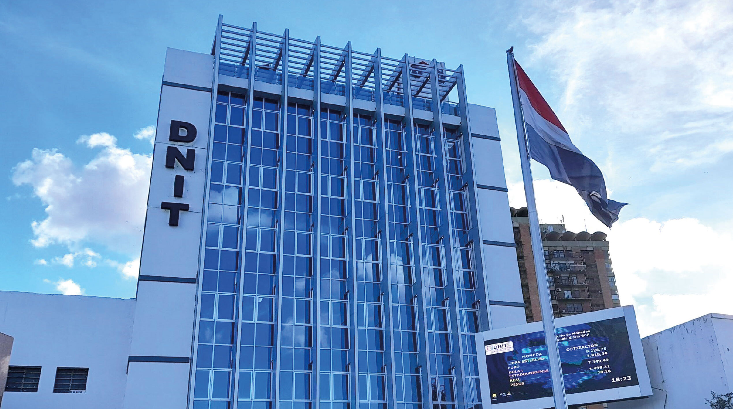 DNIT alcanza crecimiento sostenido en recaudación y suma 68.000 nuevos contribuyentes