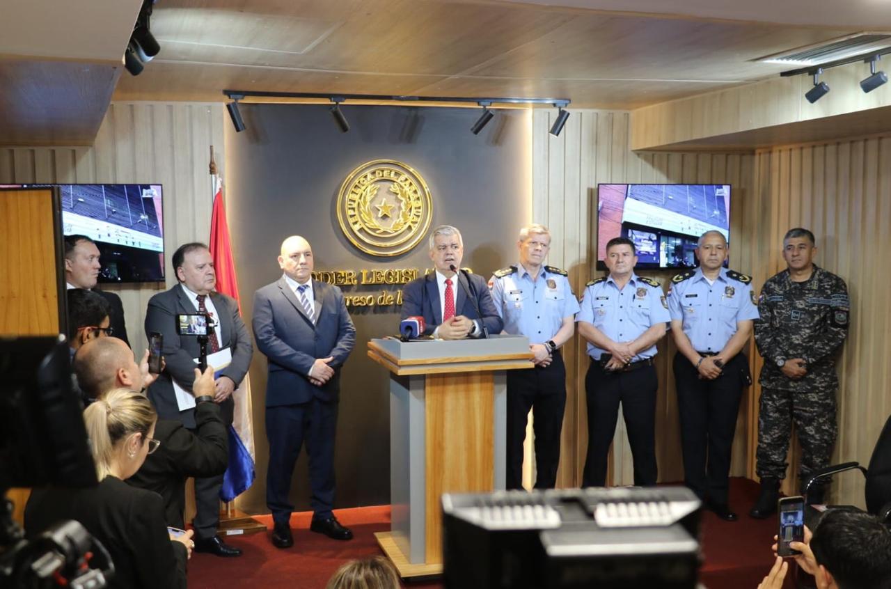 Enrique Riera defiende a Peña y rechaza “linchamiento mediático”