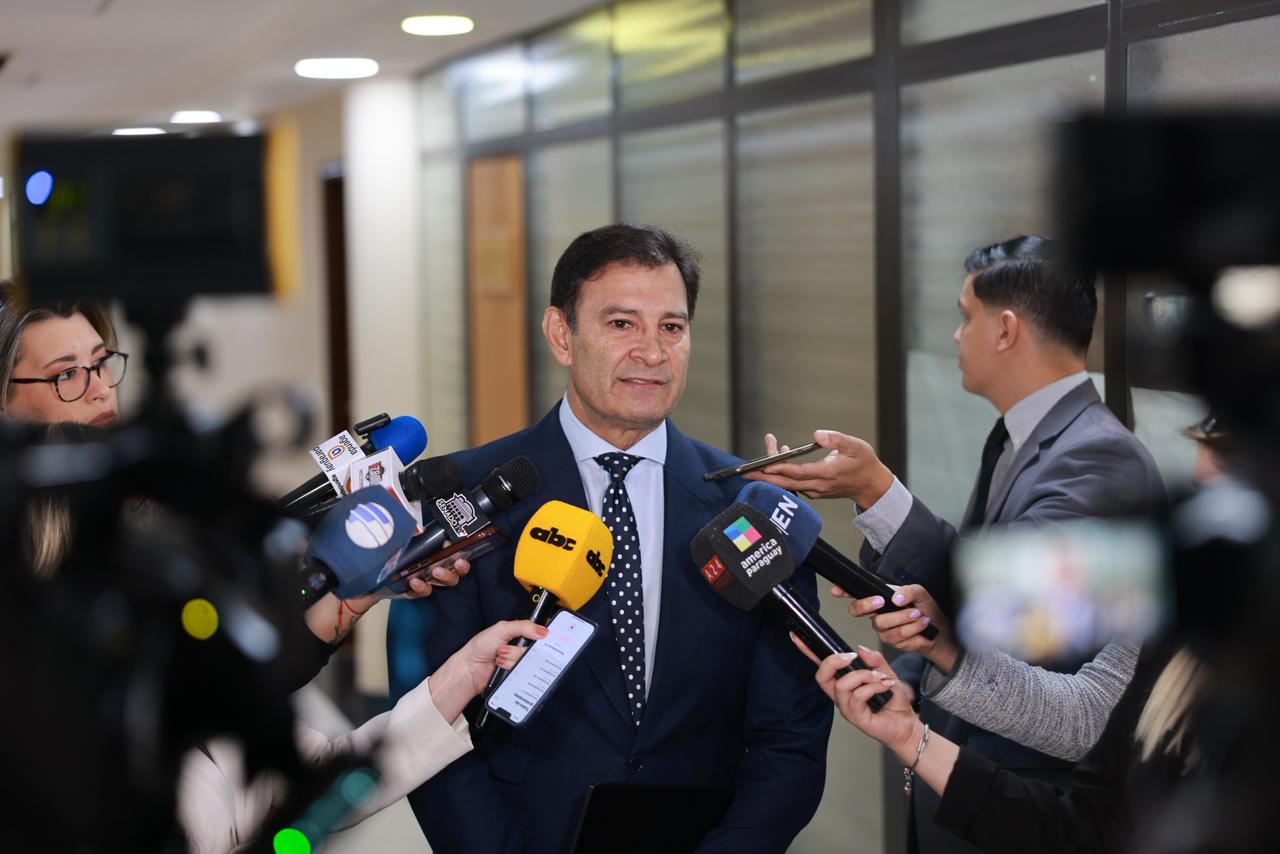 Ovelar destaca protagonismo internacional de Paraguay con el viaje de Peña a Egipto