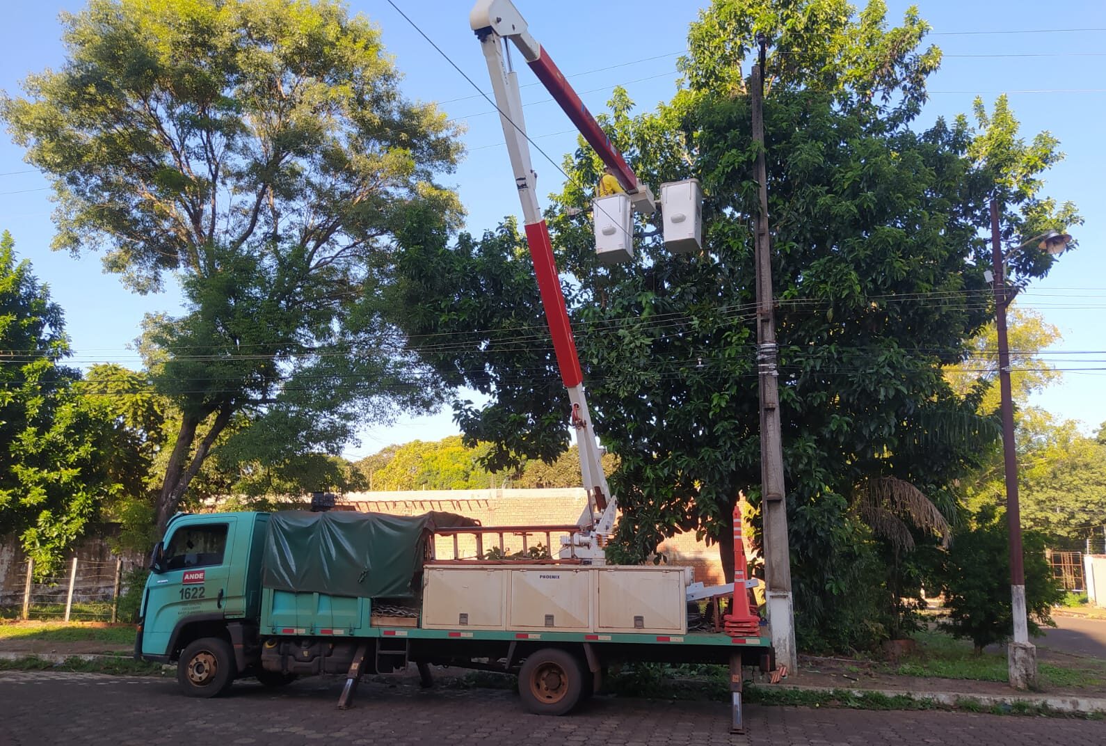 ANDE anuncia cortes programados para este lunes