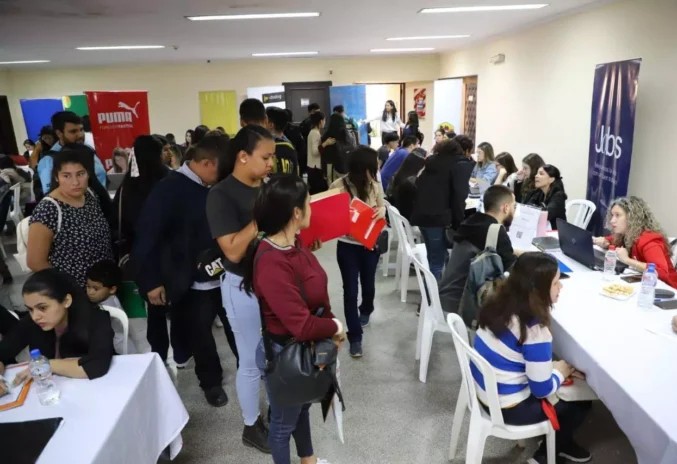 San Bernardino lanza expo empleo con 240 vacancias disponibles