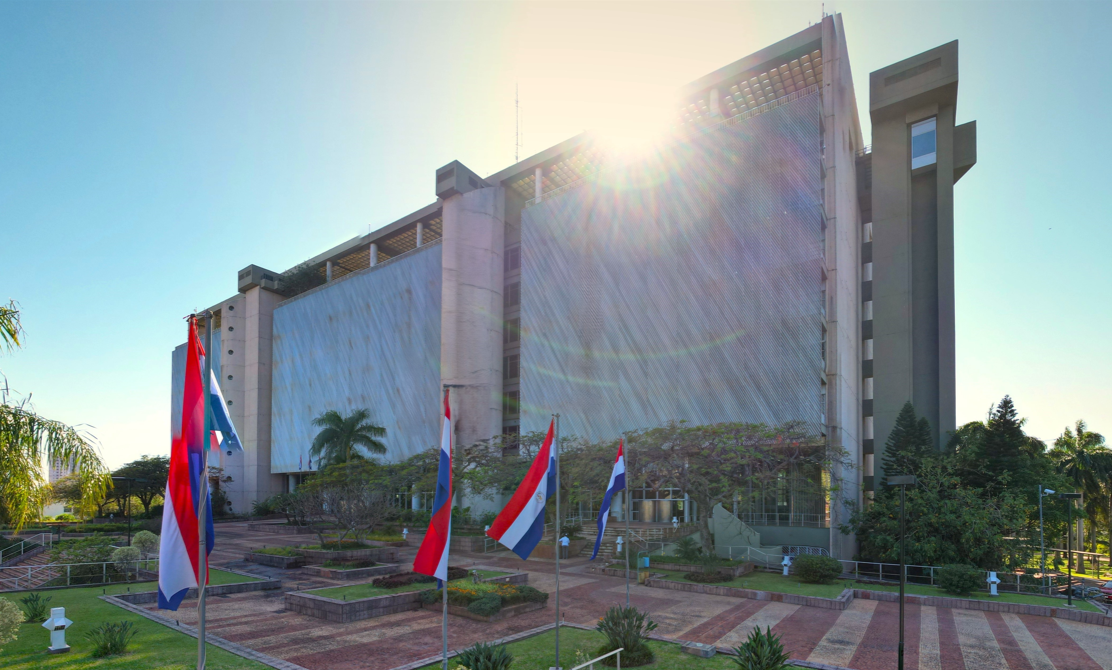 El BCP destaca la fortaleza del guaraní y la confianza del mercado