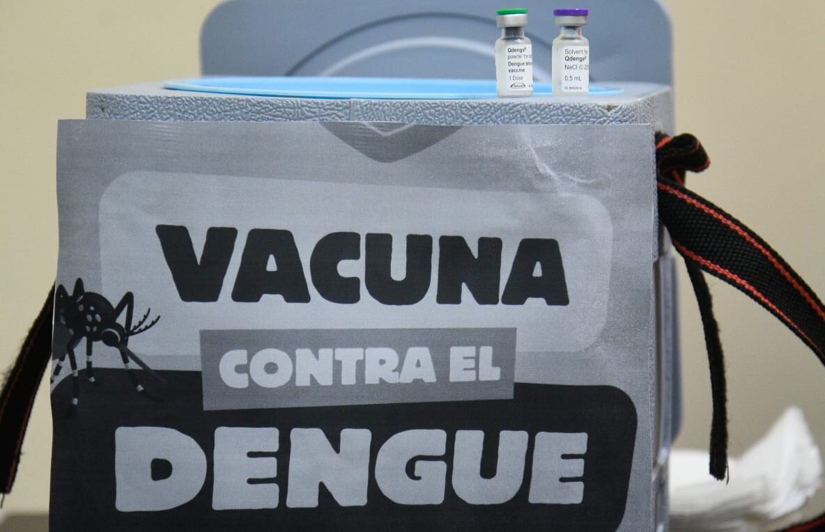 Salud insta a la vacunación infantil contra el dengue ante la temporada de riesgo