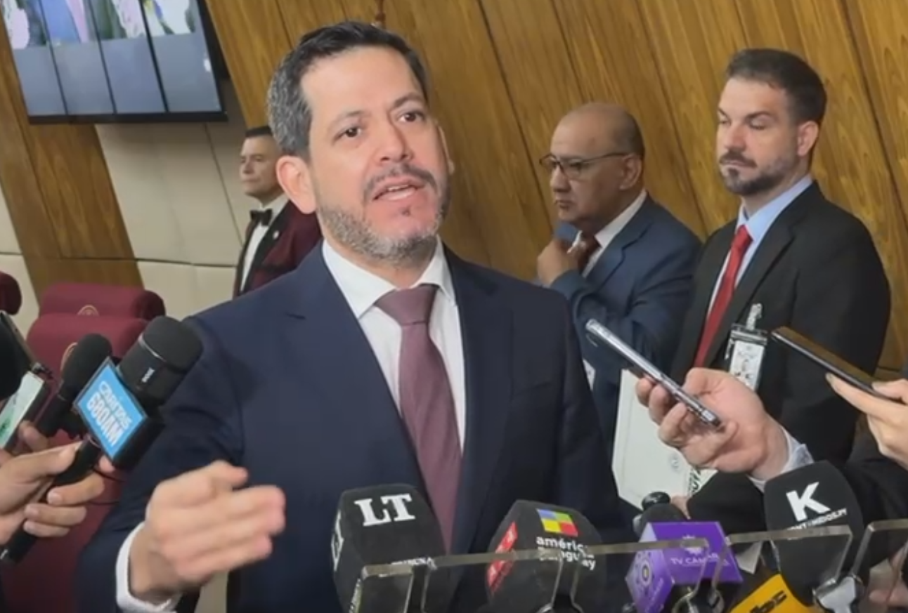 Diputado sostiene que proyecto sobre senaduría vitalicia busca dar claridad política