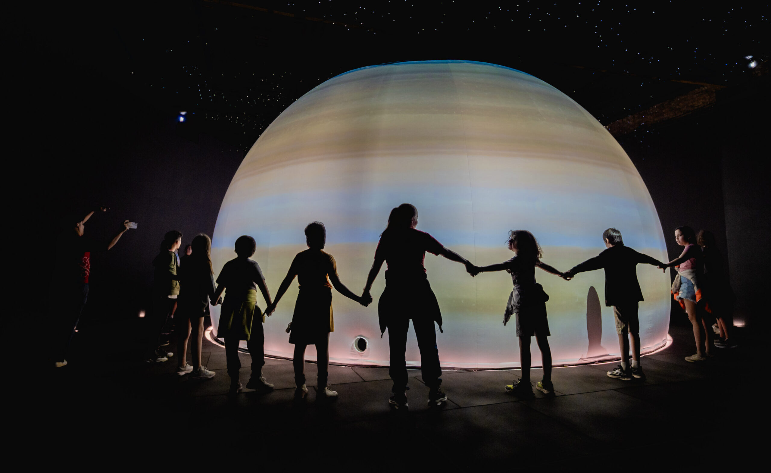 Ciencia y espíritu festivo: El MuCi presenta su agenda astronómica de diciembre