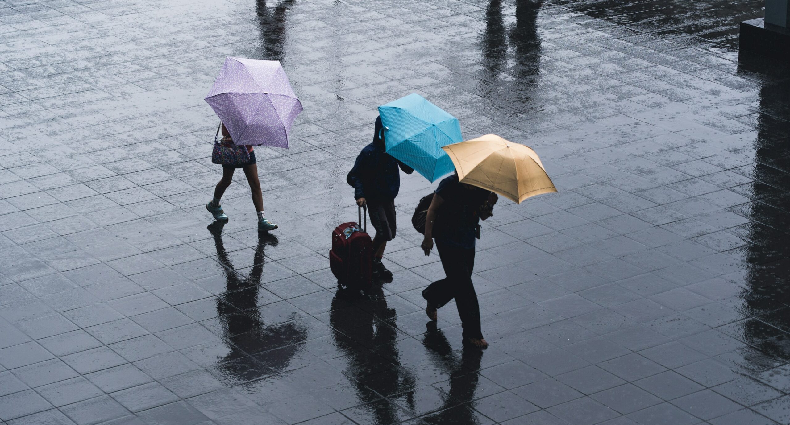 Meteorología alerta sobre tormentas severas y pide extremar cuidados