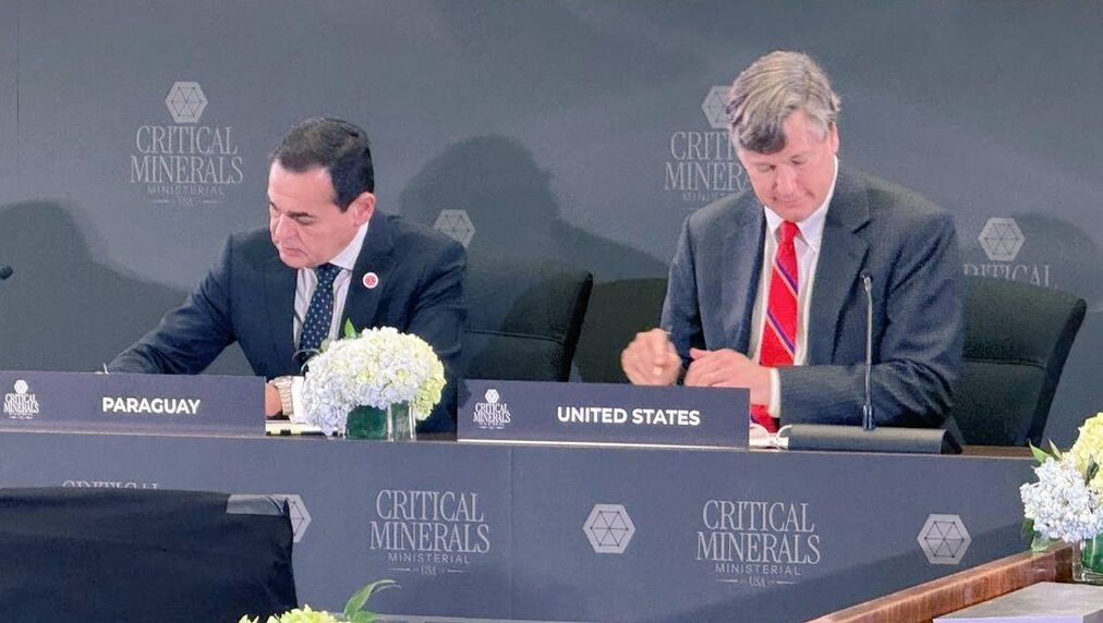 Firman alianza estratégica entre Paraguay y EE. UU. para asegurar el suministro de minerales críticos