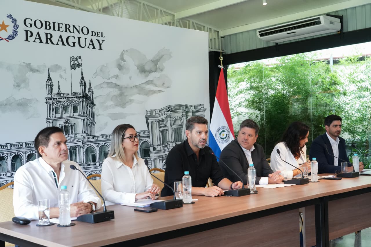 Paraguay logra 242 mil empleos en dos años