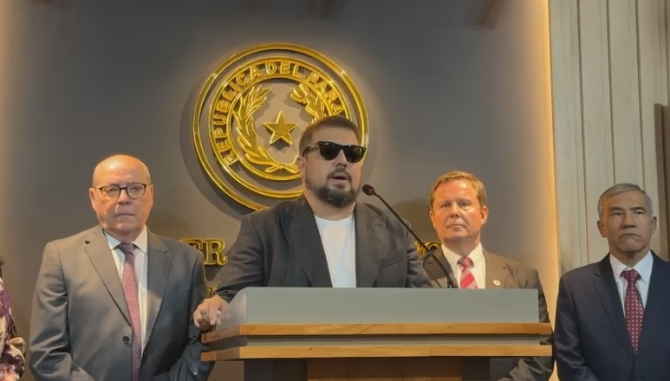 Ministros de la Corte y senadores abordan avances contra la mafia de pagarés