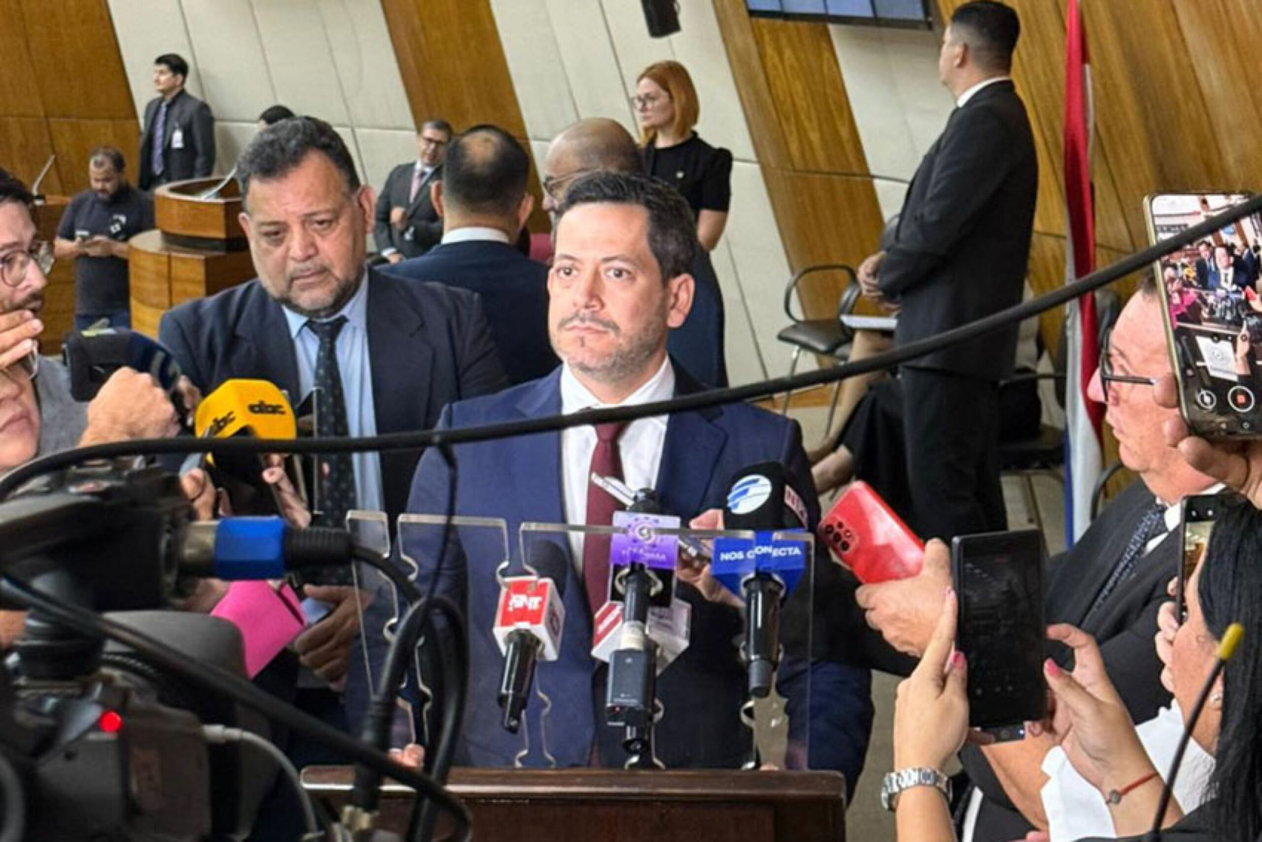 Diputados postergan debate sobre beneficios estatales por falta de quórum