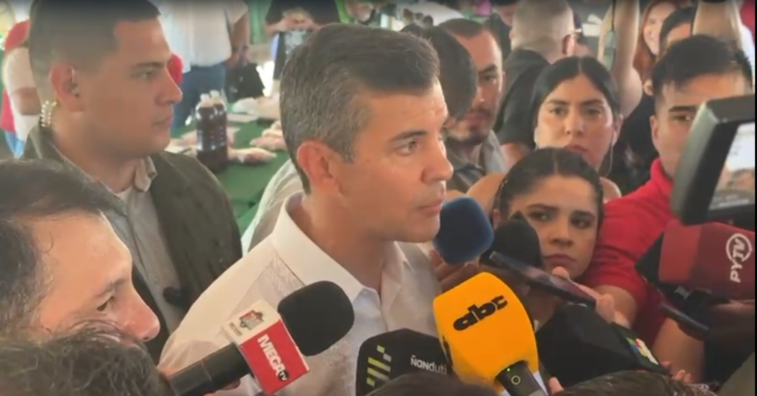 Peña admite falencias en salud y responde a críticas de Mario Abdo