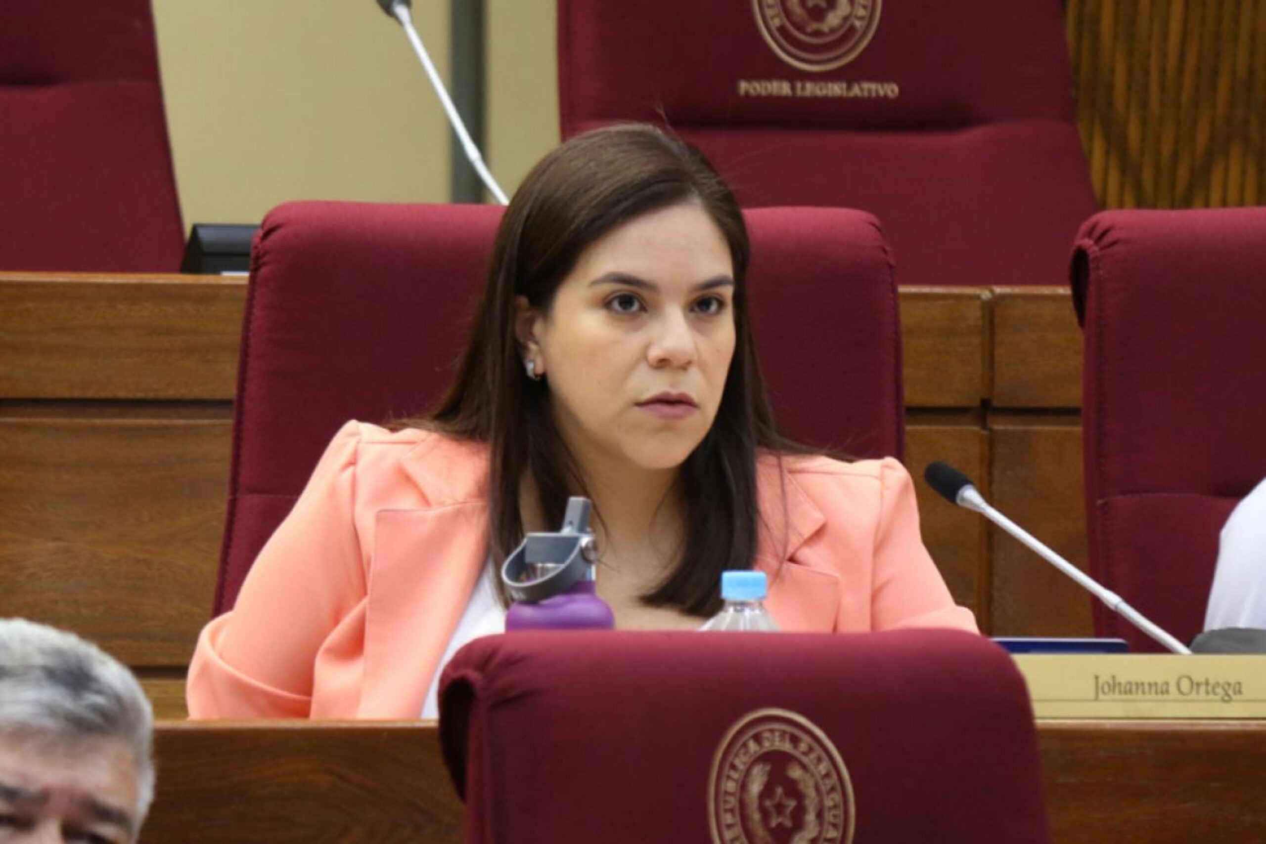Johanna Ortega critica debate tardío sobre máquinas y pide evitar generar temor