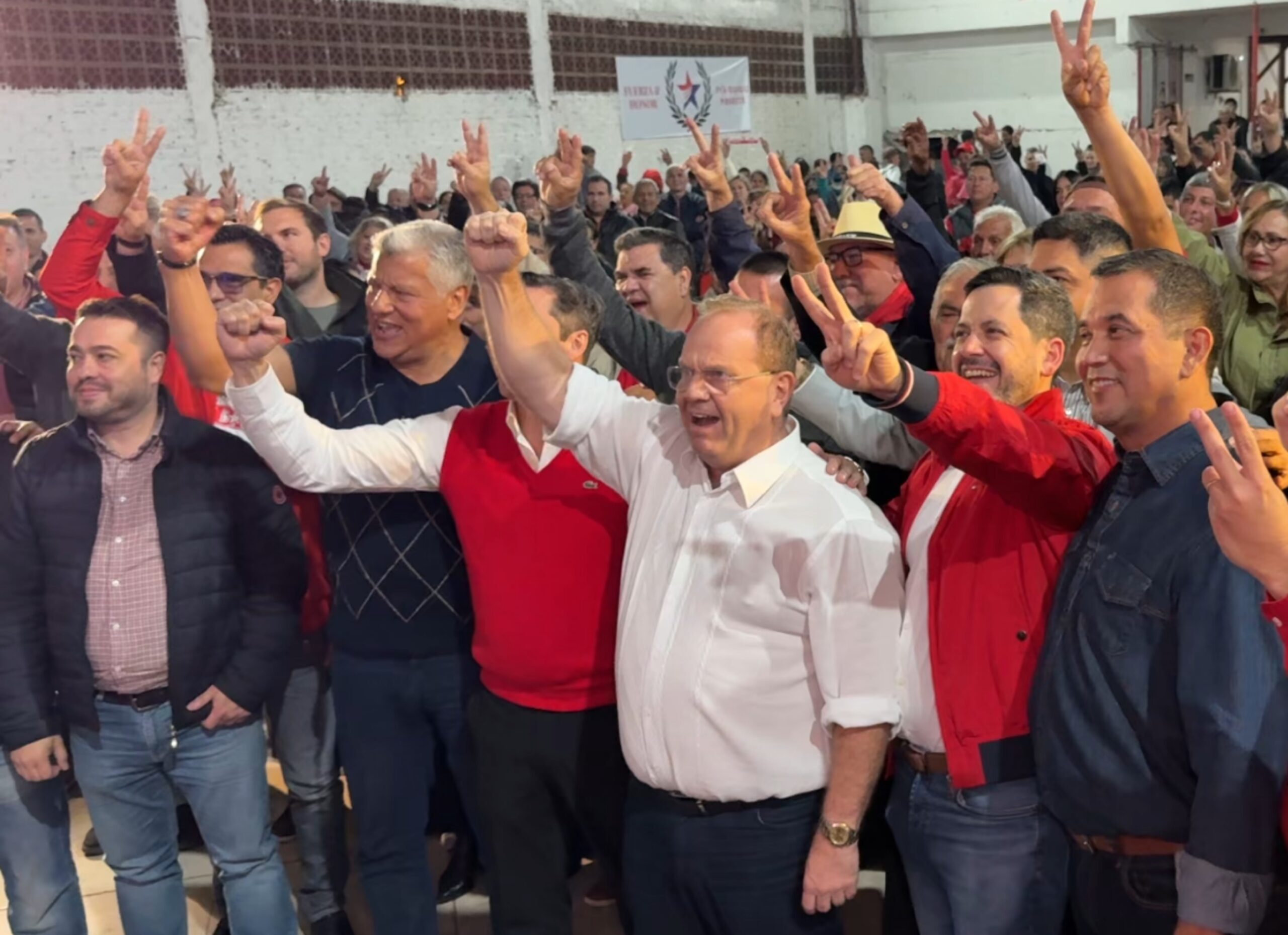 Camilo Pérez asegura que «la fuerza de la victoria» impulsa su candidatura en Asunción