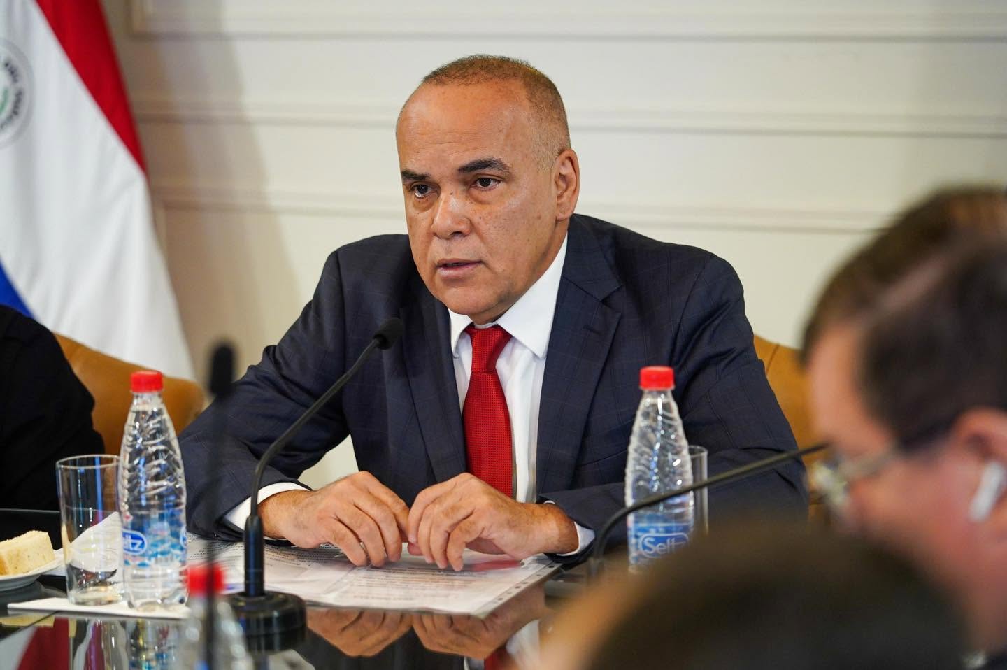 “Bachi” Núñez cuestiona emisión de bonos para IPS
