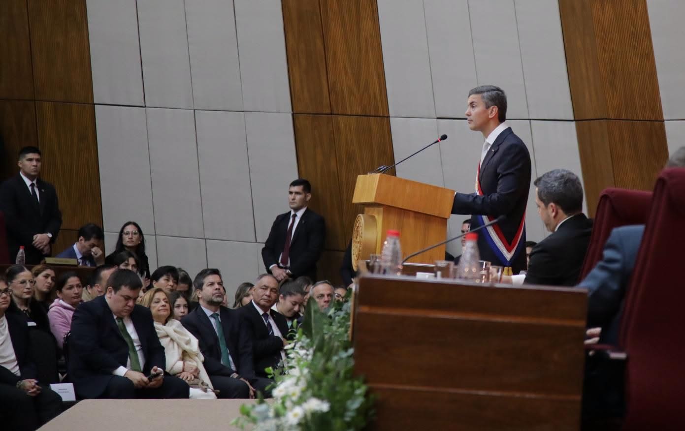Peña exige a sus ministros redoblar esfuerzos para cumplir con la ciudadanía